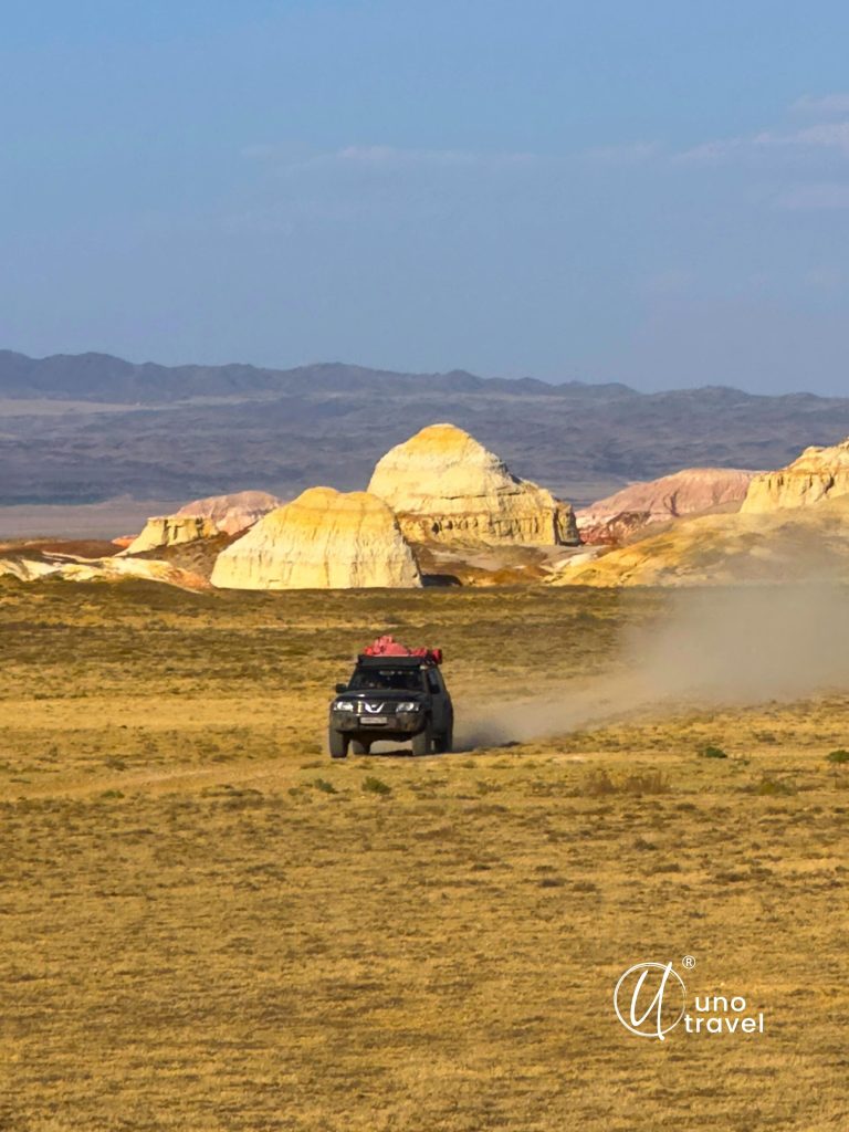 Džipu tūre uz Altaju Kazahstānā Zelta rudenī