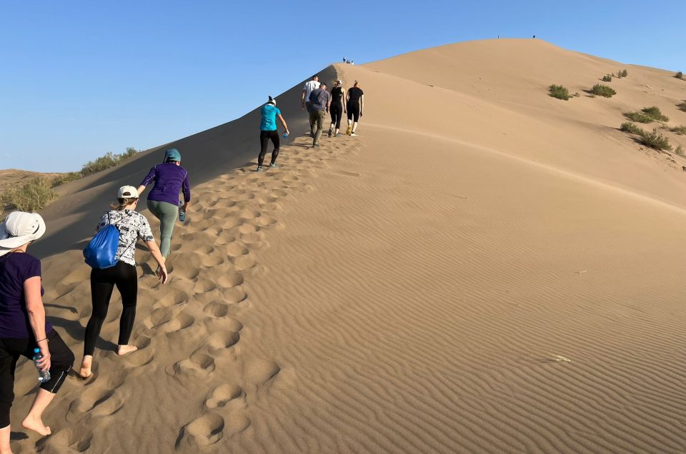 Ceļojums uz Kazahstānu. Tuksneši, kanjoni kopā ar tūrisma aģentūru unotravel.